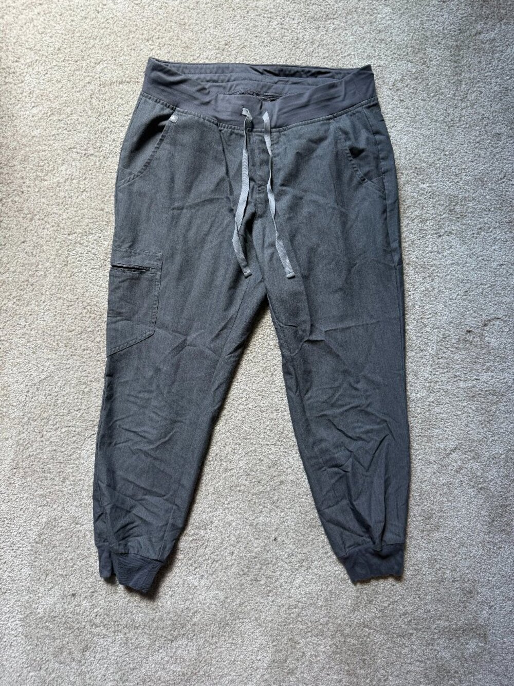 FIGS Technical Collection Gray Jogger Scrub Pants Women’s Medium Petite